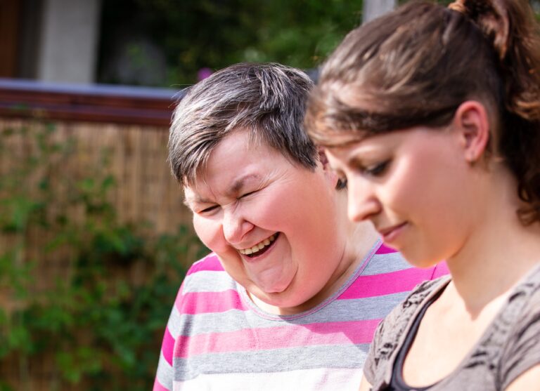 The Role of the Support Worker in Supported Living | CareTutor | Social Care eLearning